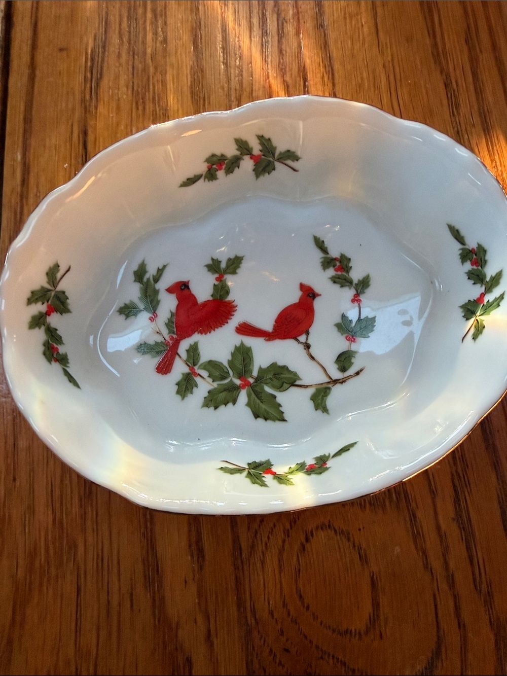 Vintage Lefton trinket dish or soap dish. Red cardinals and holly. Dated 1984.
